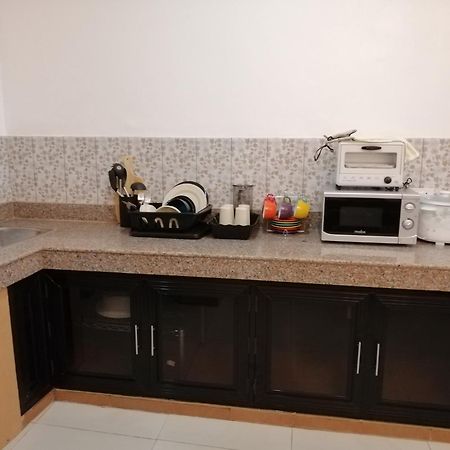 Jil'S Apartelle Tagaytay City Exteriör bild
