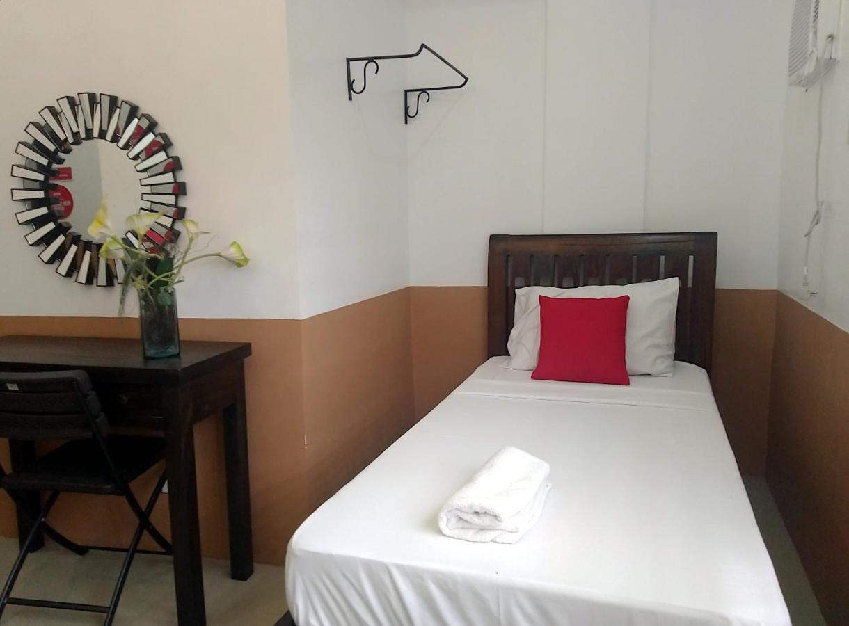 Jil'S Apartelle Tagaytay City Exteriör bild