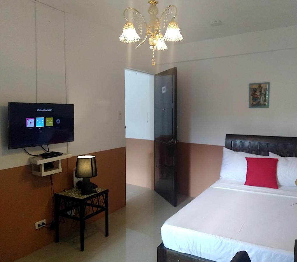 Jil'S Apartelle Tagaytay City Exteriör bild