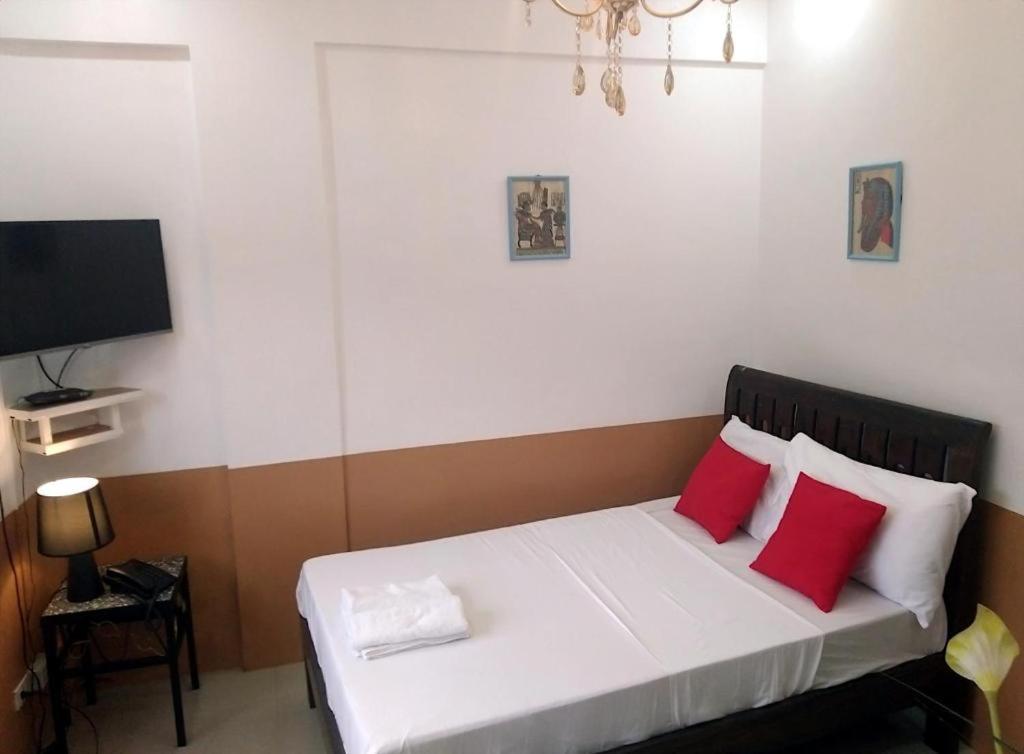 Jil'S Apartelle Tagaytay City Exteriör bild