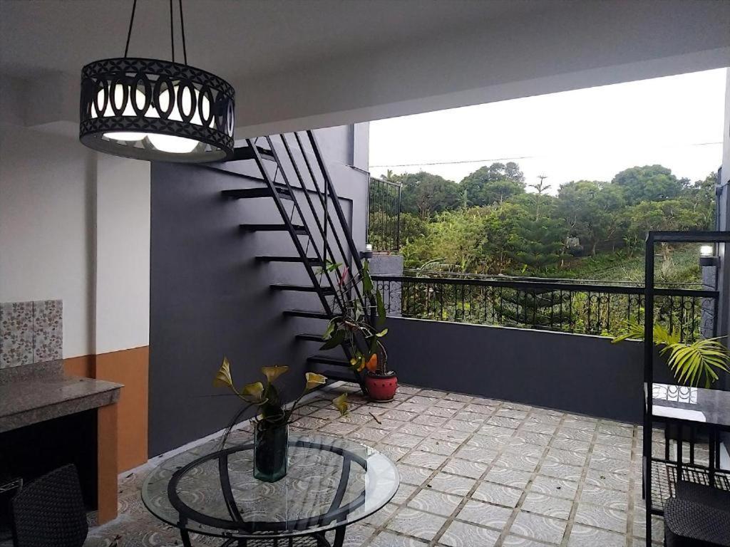Jil'S Apartelle Tagaytay City Exteriör bild