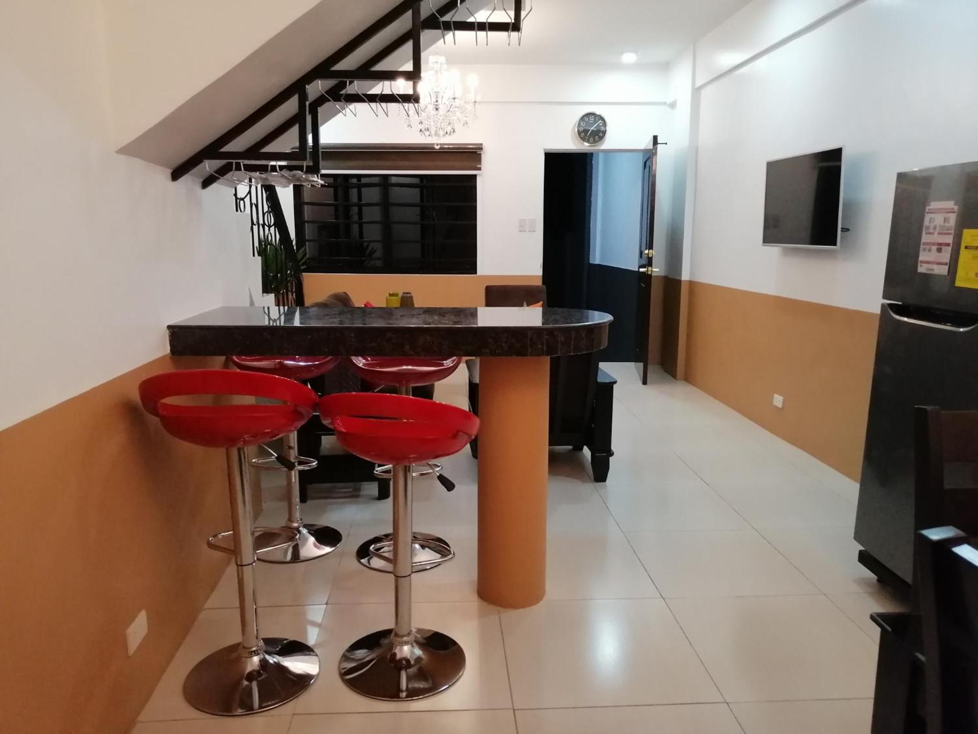 Jil'S Apartelle Tagaytay City Exteriör bild